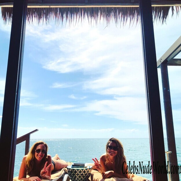 Maria Menounos Sexy 136369