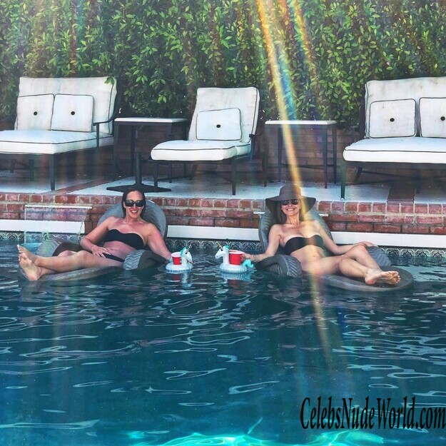 Maria Menounos Sexy 136382