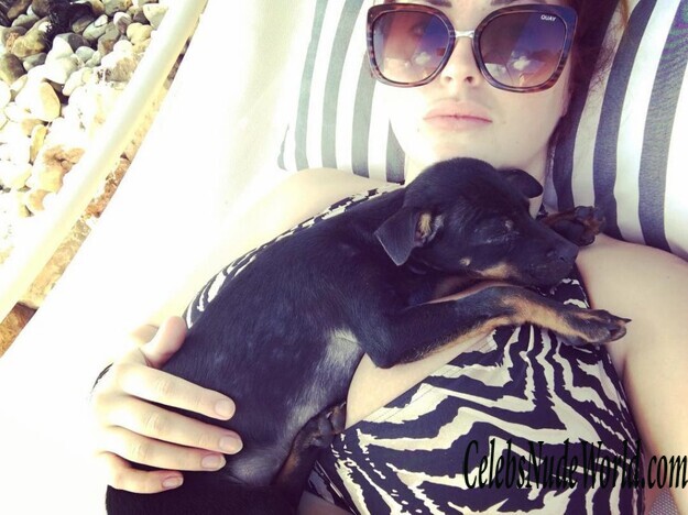 Lucy Collett Nude 136614