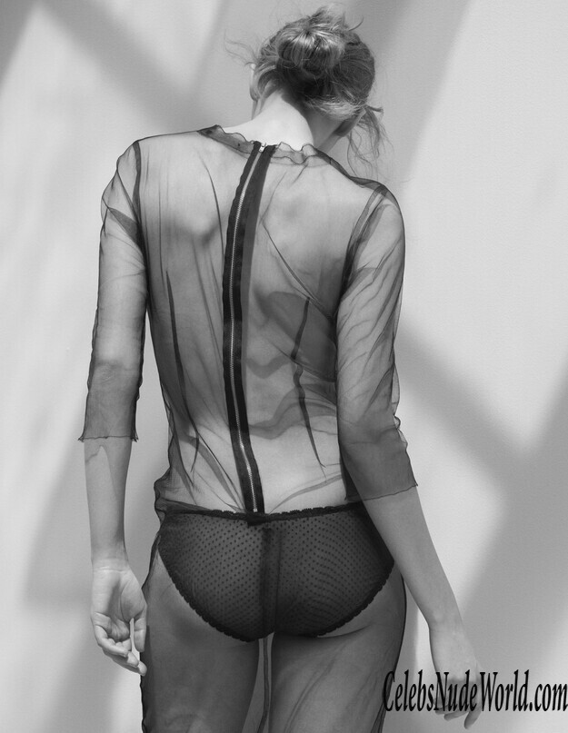 See through pics of Melina Gesto 137039