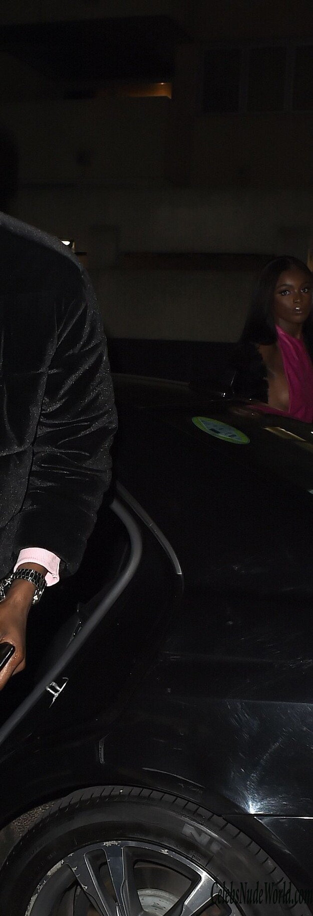 Leomie Anderson Nip Slip 137170