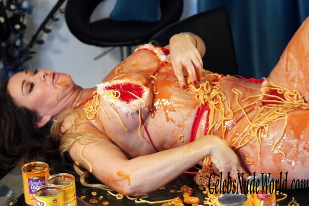 Lisa Appleton Topless 137668