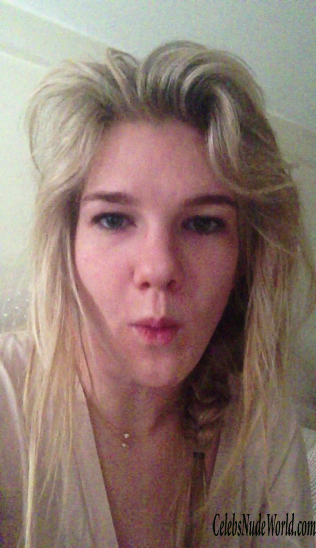 Lily Rabe's Beautiful Naked Leaks 137885