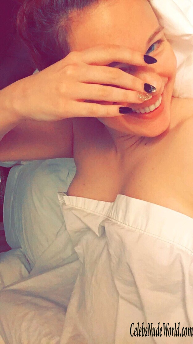 Maitland Ward Baxter Sexy Photos 137932