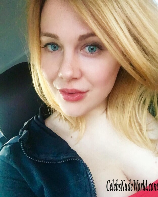 Maitland Ward Baxter Sexy Photos 137941