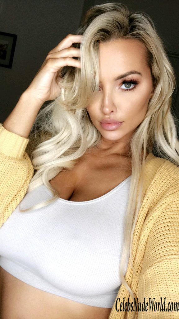 Lindsey Pelas Sexy 138379