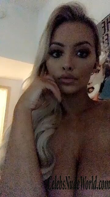 Lindsey Pelas Sexy 138441