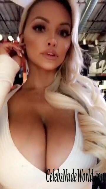 Lindsey Pelas Sexy 138479