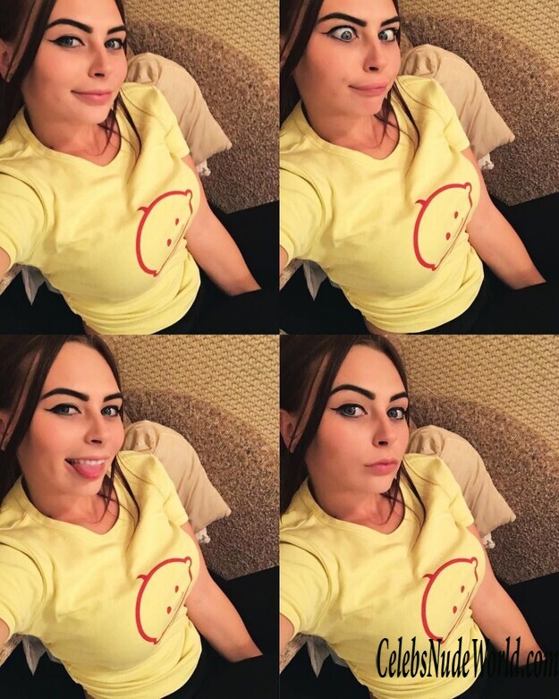 Mikhalina Novakovskaya Topless 139937