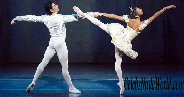 Misty Copeland Sexy 140118