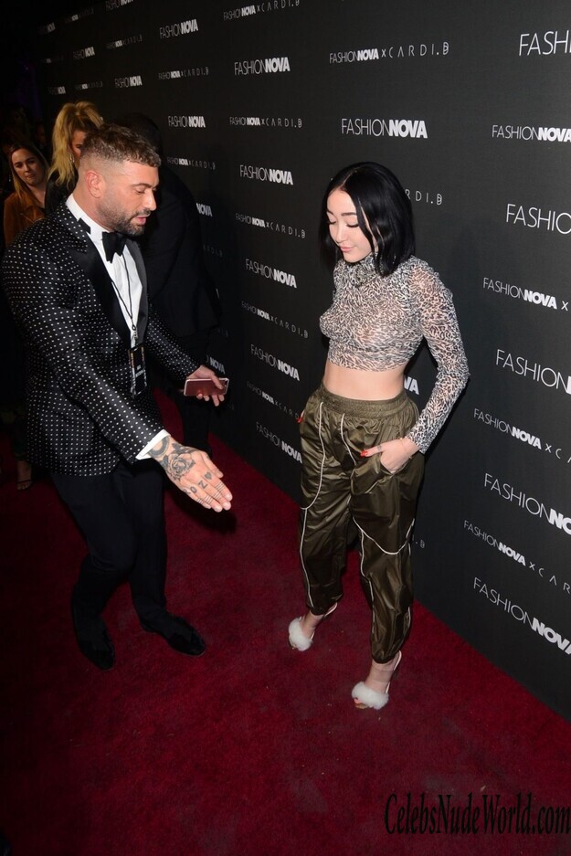 Noah Cyrus See Through 140346