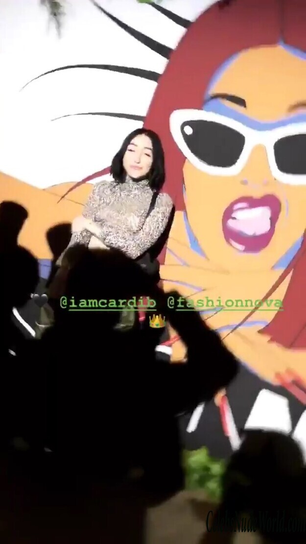 Noah Cyrus See Through 140357