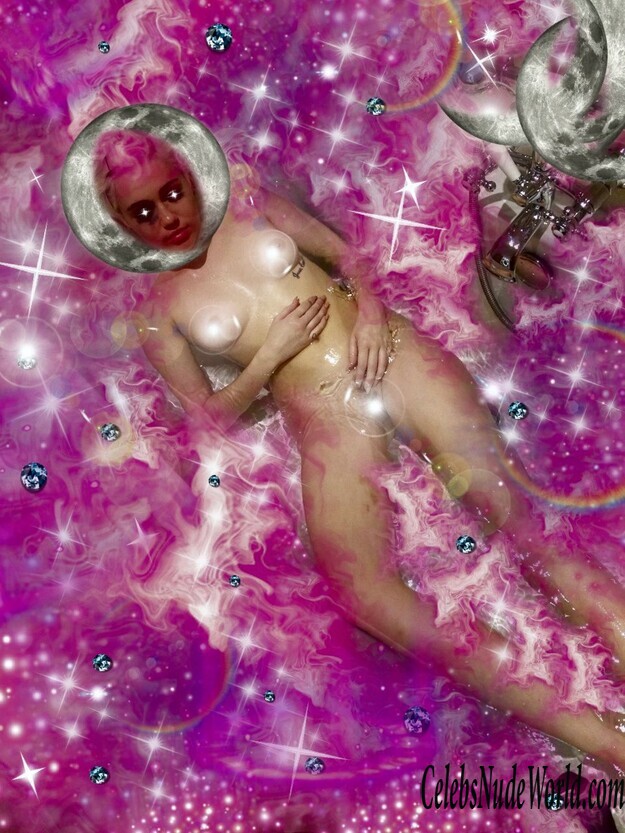 Miley Cyrus crazy naked pics 140398