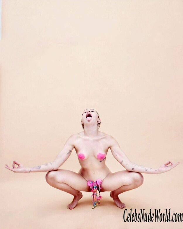Miley Cyrus Naked 140418