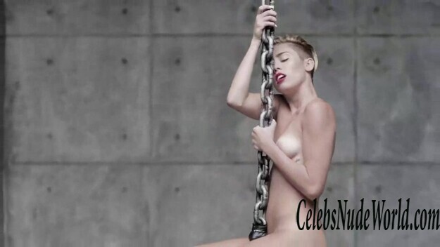 Miley Cyrus Naked 140427