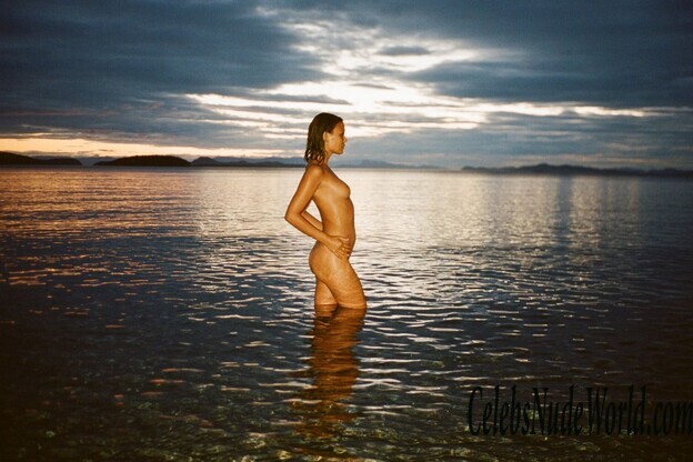 Nathalie Kelley Naked Photos 140829