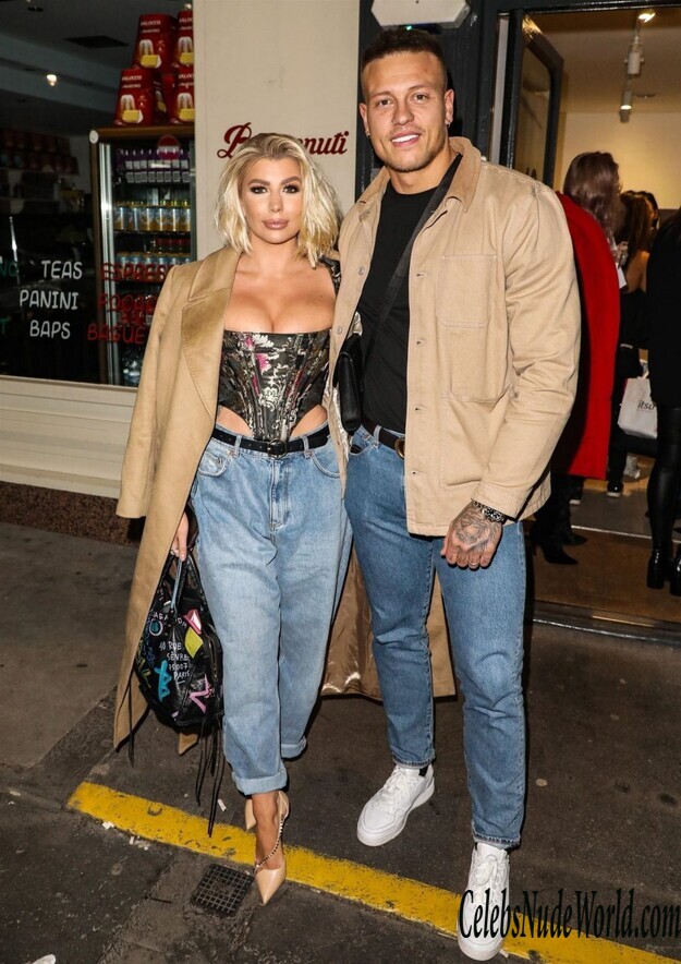 Olivia Buckland Cleavage 141247