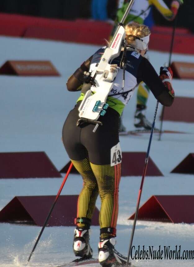 Miriam Gössner Sexy 141279