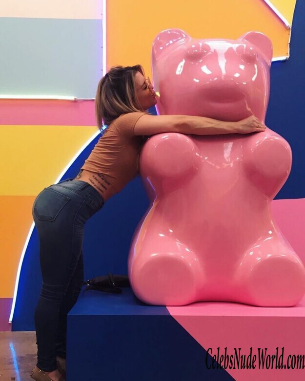 Nikki Blackketter Sexy 141368