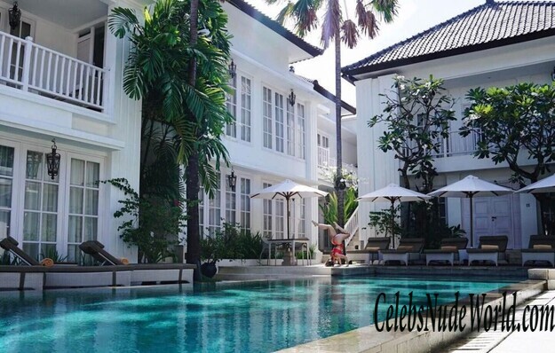 Nikki Blackketter Sexy 141383