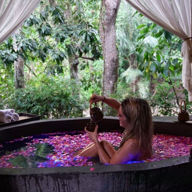 Nikki Blackketter Sexy 141428