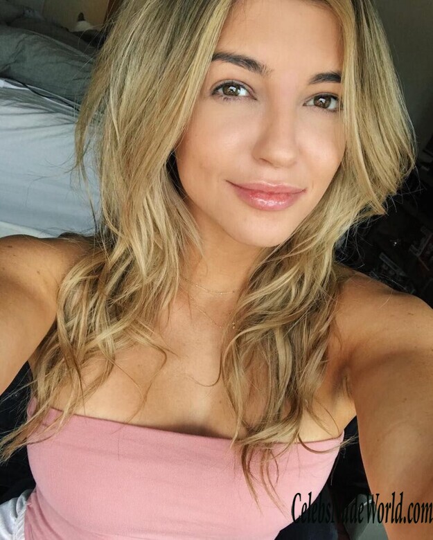 Nikki Blackketter Sexy 141437