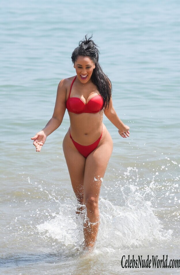 Natalie Nunn Bikini 141880