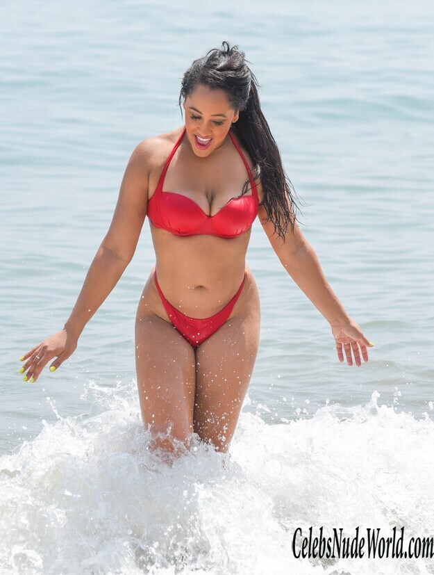 Natalie Nunn Bikini 141885