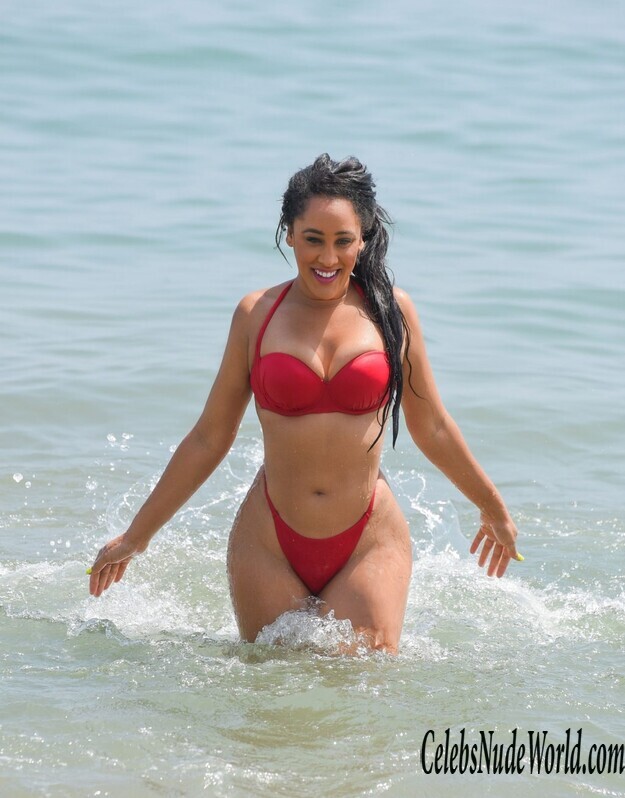 Natalie Nunn Bikini 141886