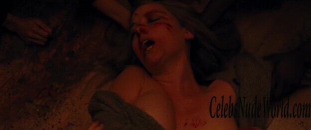 Jennifer Lawrence & Michelle Pfeiffer Nude 142295