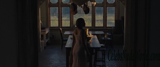 Jennifer Lawrence & Michelle Pfeiffer Nude 142334
