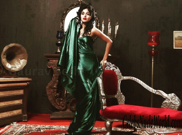 Nathalia Kaur Nude 142834