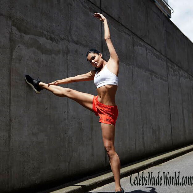 Nathalia Kaur Nude 142853