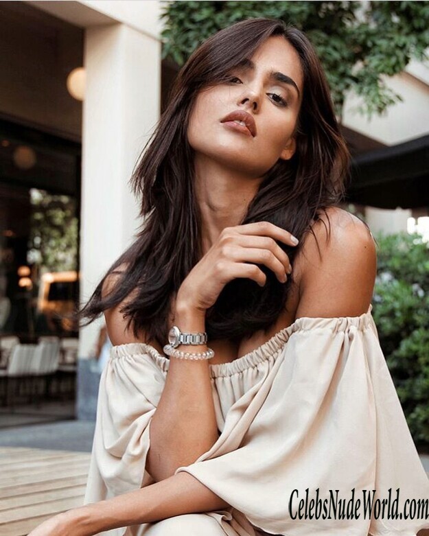 Nathalia Kaur Nude 142871