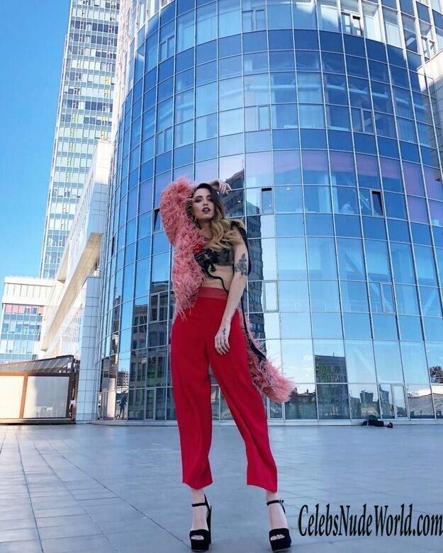 Nadya Dorofeeva Hot 143032