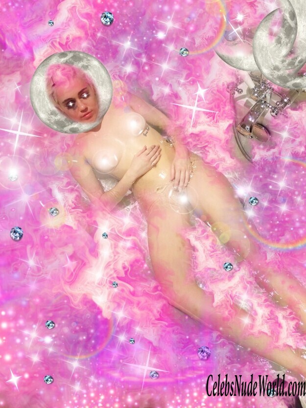 Miley Cyrus the fappening pics 143071
