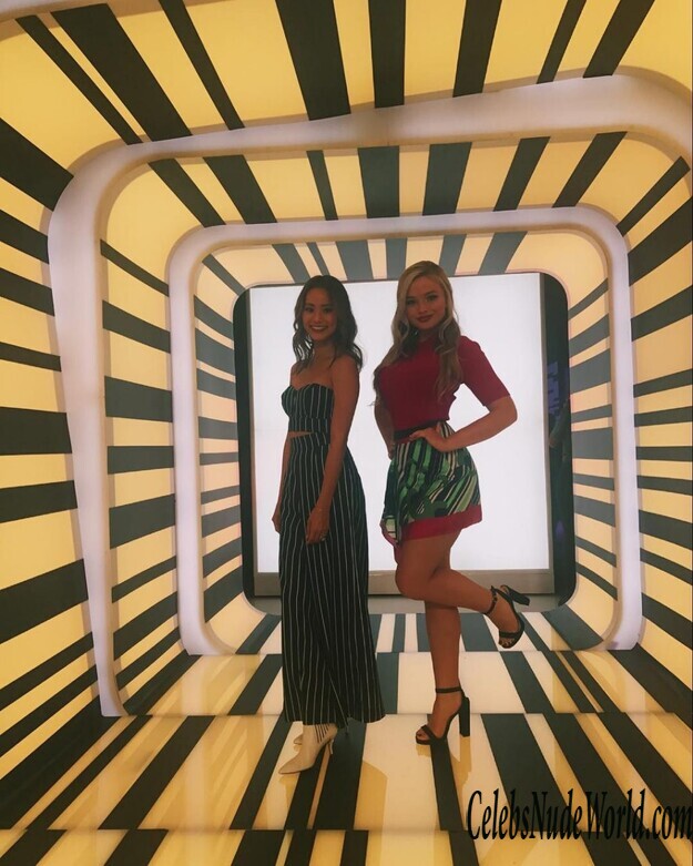 Natalie Alyn Lind Sexy 143238