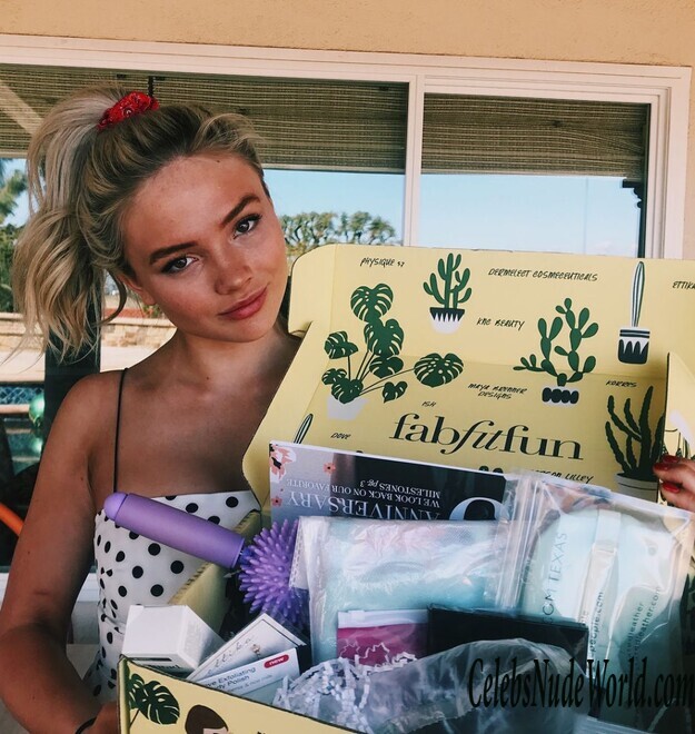 Natalie Alyn Lind Sexy 143240