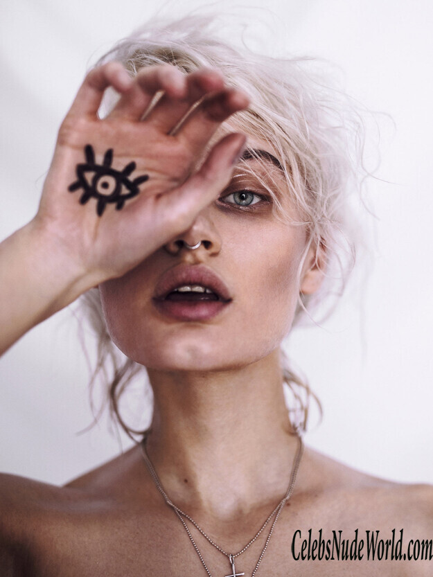 Nicole Gregorczuk Sexy 143254