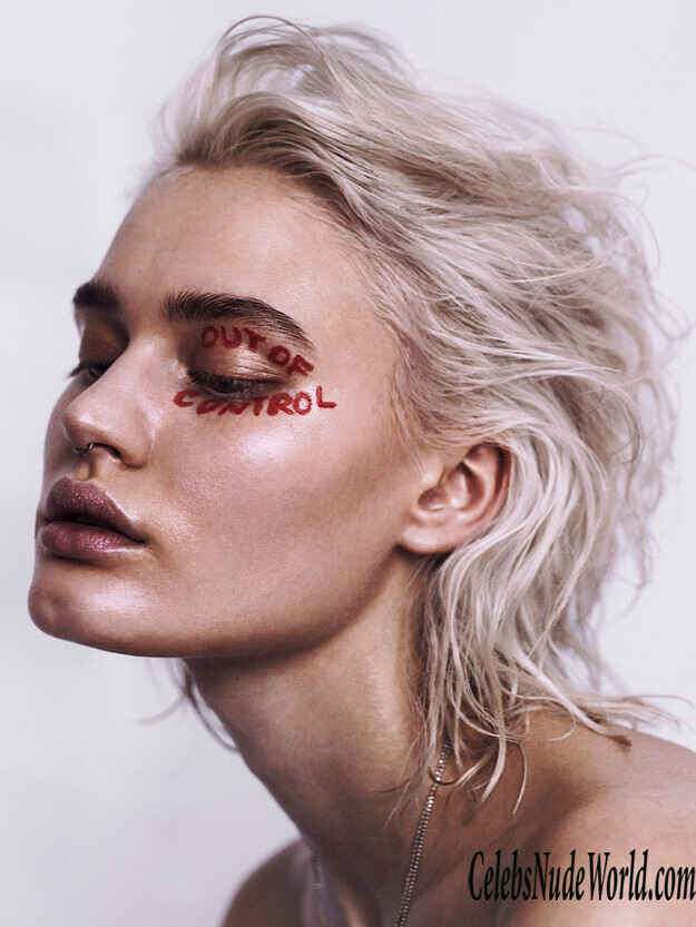 Nicole Gregorczuk Sexy 143259