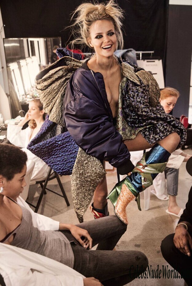 Topless Photos of Natasha Poly 143389