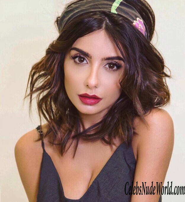 Mikaela Hoover Hot 143507