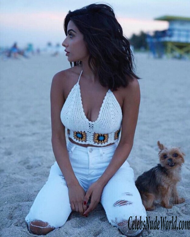 Mikaela Hoover Hot 143514