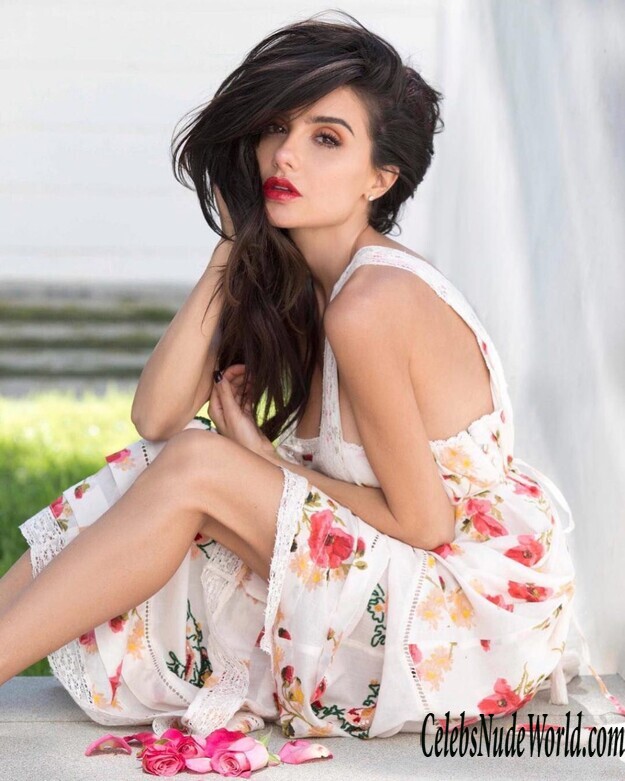 Mikaela Hoover Hot 143553