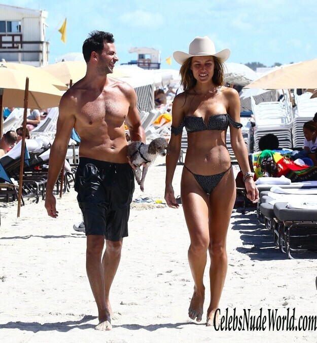 Natalia Borges Bikini 143897