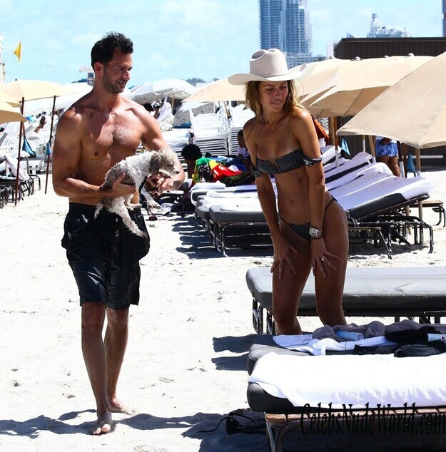 Natalia Borges Bikini 143913