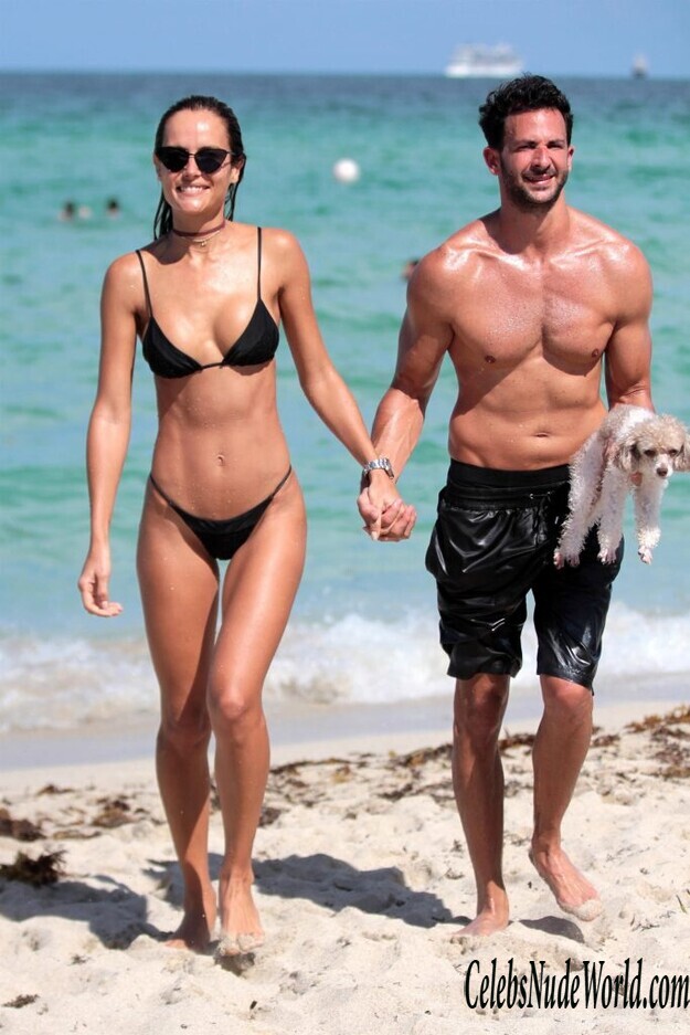 Natalia Borges Bikini 143914