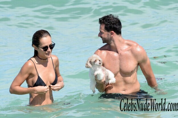 Natalia Borges Bikini 143944