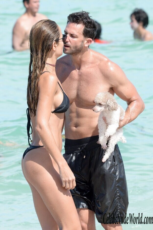 Natalia Borges Bikini 143946