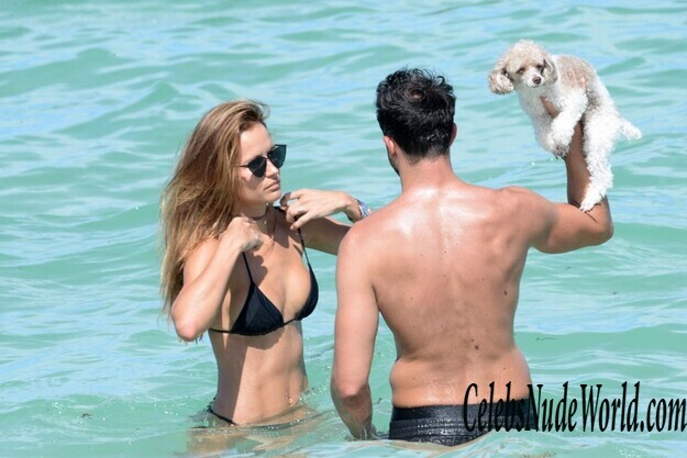 Natalia Borges Bikini 143956